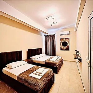Kristian Apartamento Berat